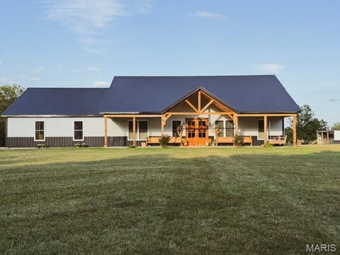 Photo of 6944 Hillsboro Road, Bonne Terre, MO 63628 (MLS # 26058738)