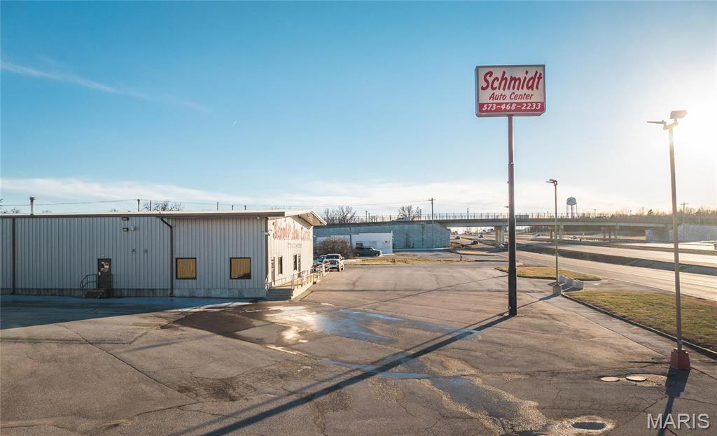 n/a - Commercial Sale