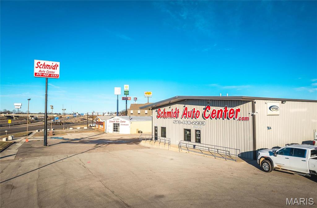 n/a - Commercial Sale