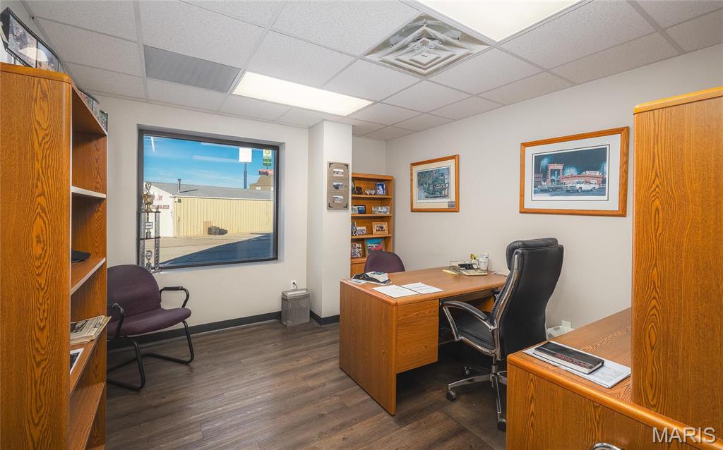 n/a - Commercial Sale