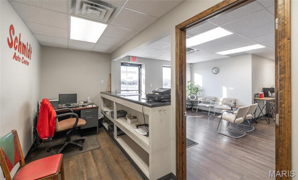 n/a - Commercial Sale