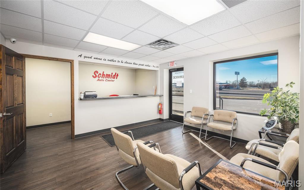 n/a - Commercial Sale