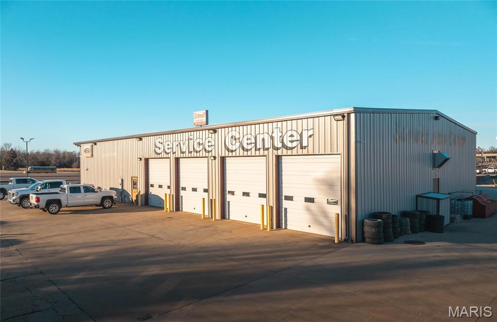 n/a - Commercial Sale