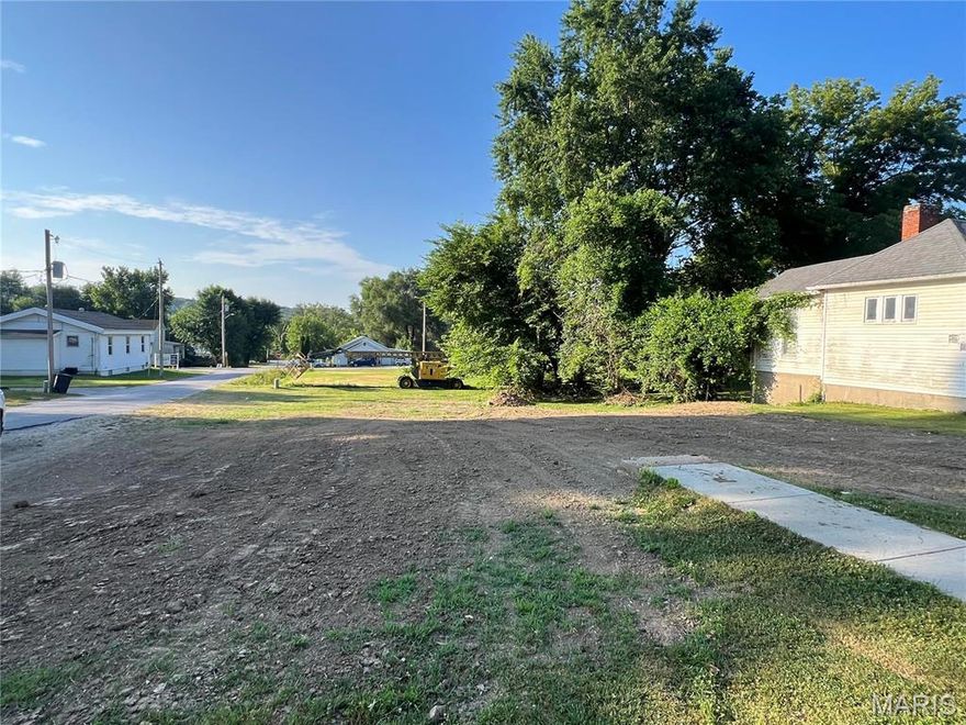 Looking to build a home on Georgia Street? Here's your chance to make it happen! This property has utilities. Dirt work was done to remove the previous home, less cost for the buyer to proceed with building.