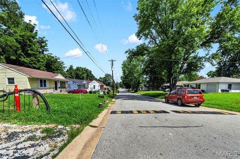 Tiny photo for 6121 Jefferson Avenue, St Louis, MO 63134 (MLS # 26047316)