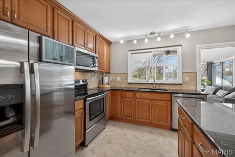 Tiny photo for 947 Bellestri Drive, Ballwin, MO 63021 (MLS # 26015554)