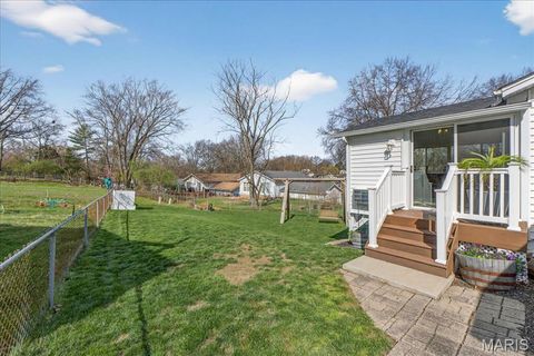 Tiny photo for 947 Bellestri Drive, Ballwin, MO 63021 (MLS # 26015554)