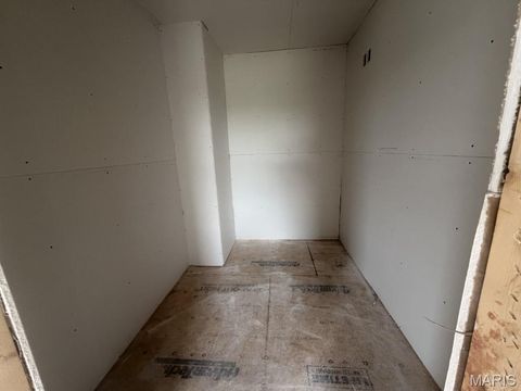 Tiny photo for 910 Shorthorn, Marshfield, MO 65706 (MLS # 26036592)