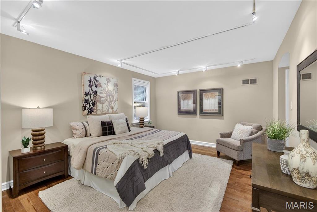 7508 York Drive Condo - Residential