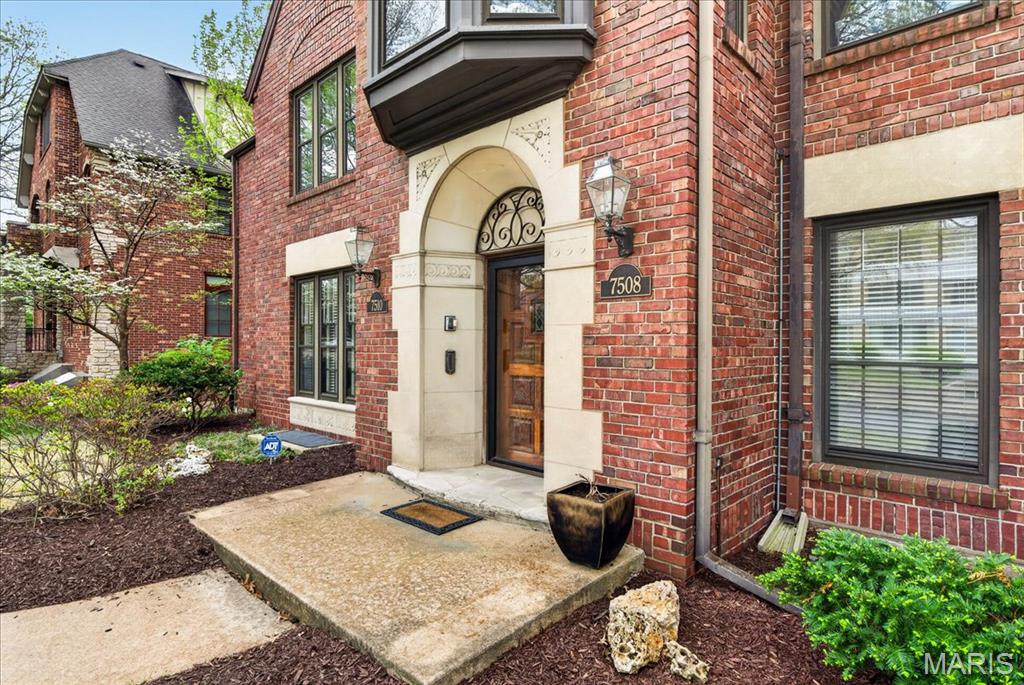 7508 York Drive Condo - Residential