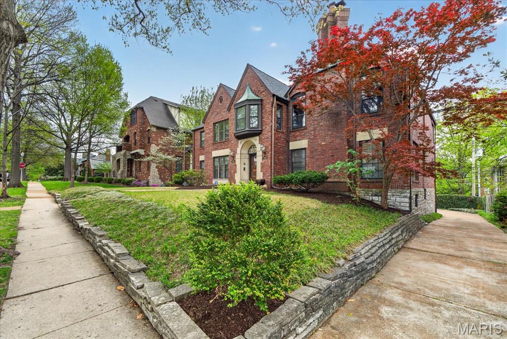 7508 York Drive Condo - Residential