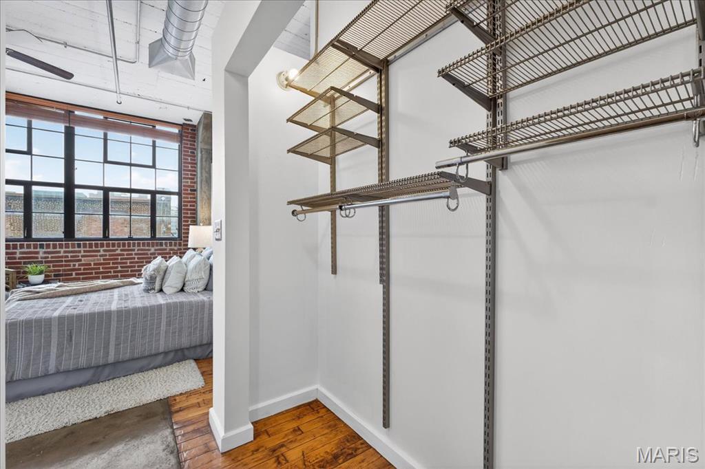 Lofts/2020 Washington - Residential