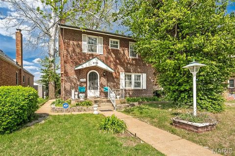 Photo of 6775 Chamberlain Avenue, University City, MO 63130 (MLS # 26021990)