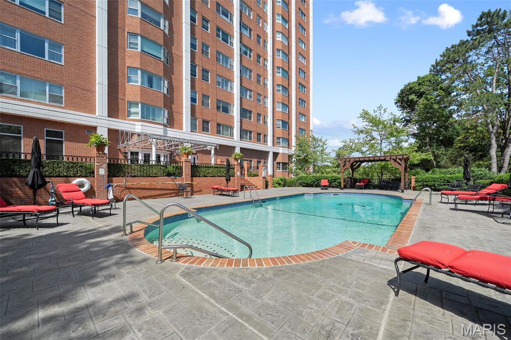 Whitehall Condo - Residential