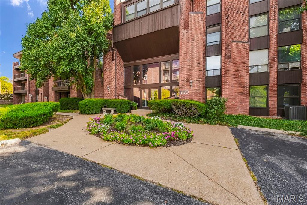 550 Coeur De Royale Drive 308