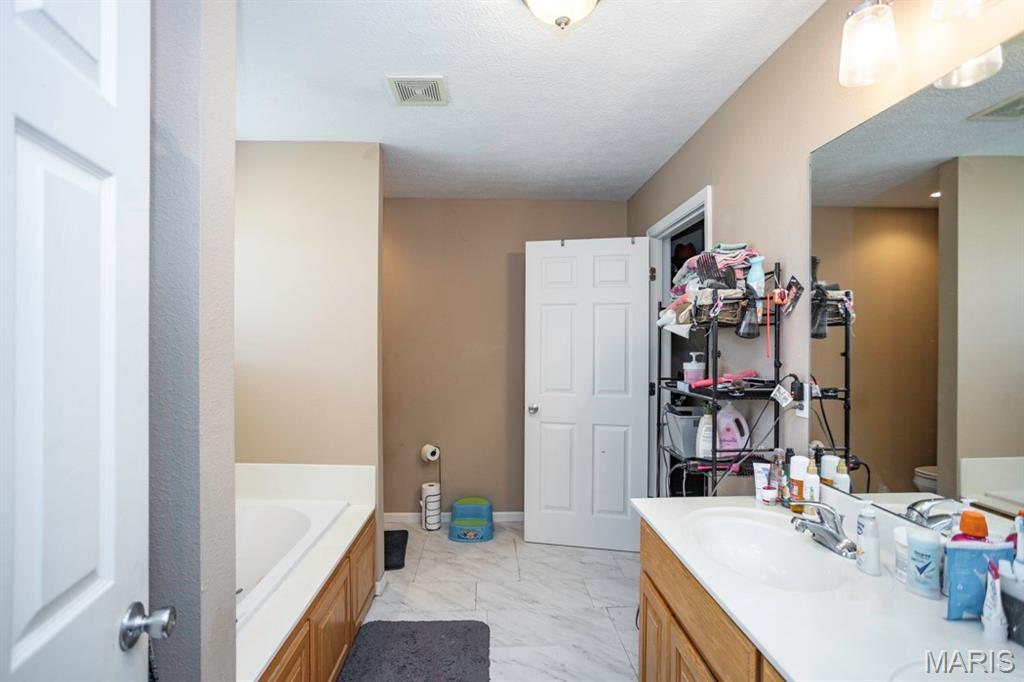 Thousand Hills - Residential