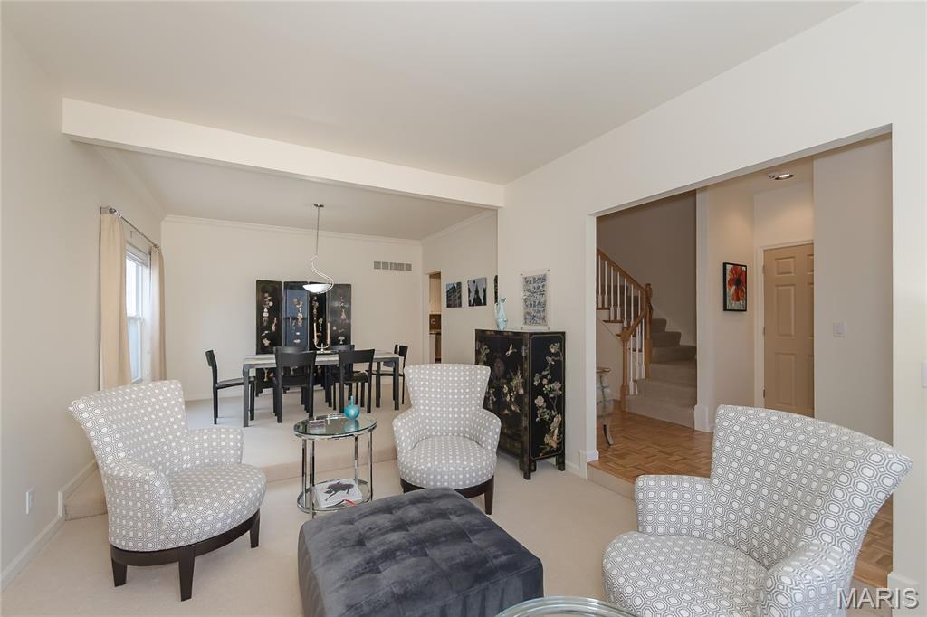 Village Of Universtiy Place 3 The - Residential