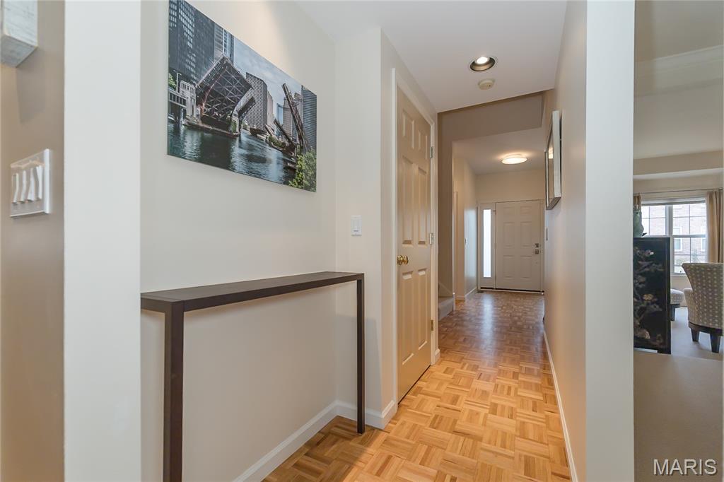 Village Of Universtiy Place 3 The - Residential