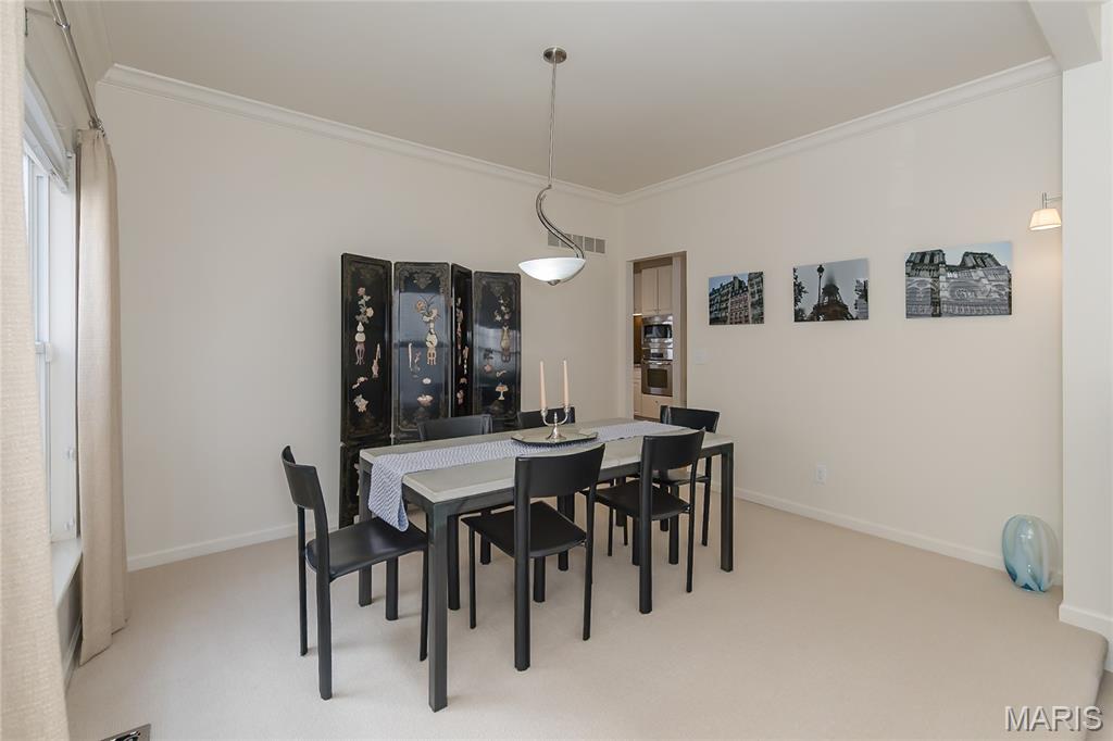 Village Of Universtiy Place 3 The - Residential