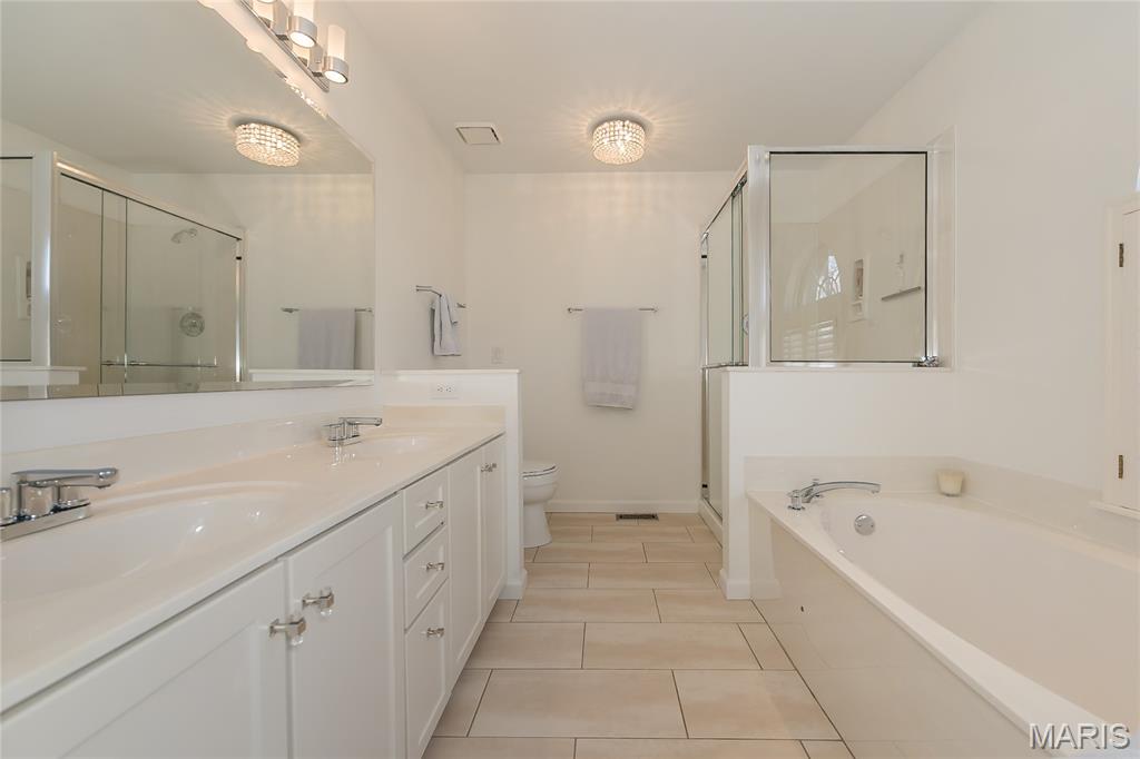 Village Of Universtiy Place 3 The - Residential