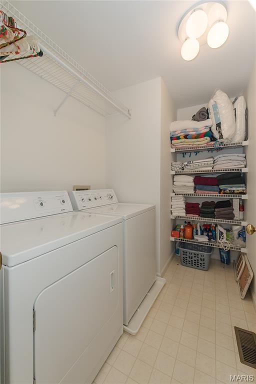 Village Of Universtiy Place 3 The - Residential