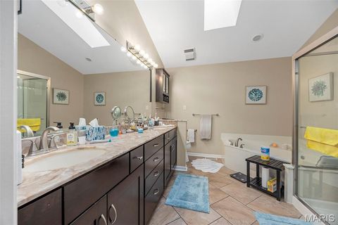 Tiny photo for 818 Brae Court #30, Chesterfield, MO 63017 (MLS # 26009941)