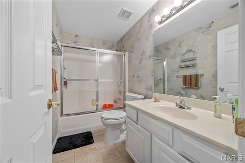 Tiny photo for 818 Brae Court #30, Chesterfield, MO 63017 (MLS # 26009941)