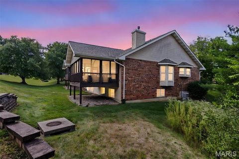 Tiny photo for 818 Brae Court #30, Chesterfield, MO 63017 (MLS # 26009941)