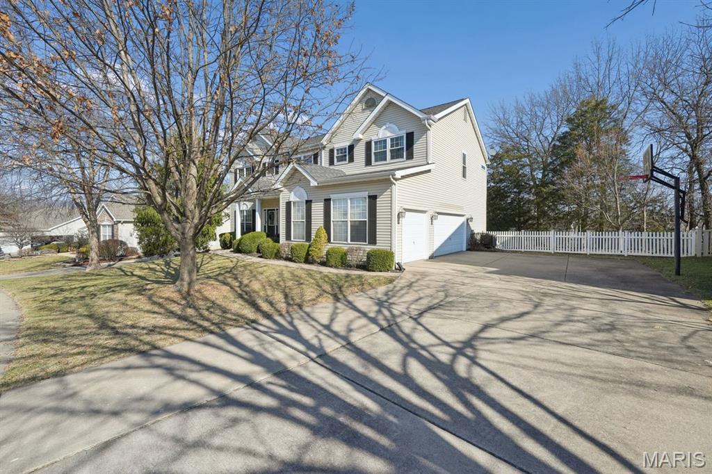 2026 Avalon Mist Circle