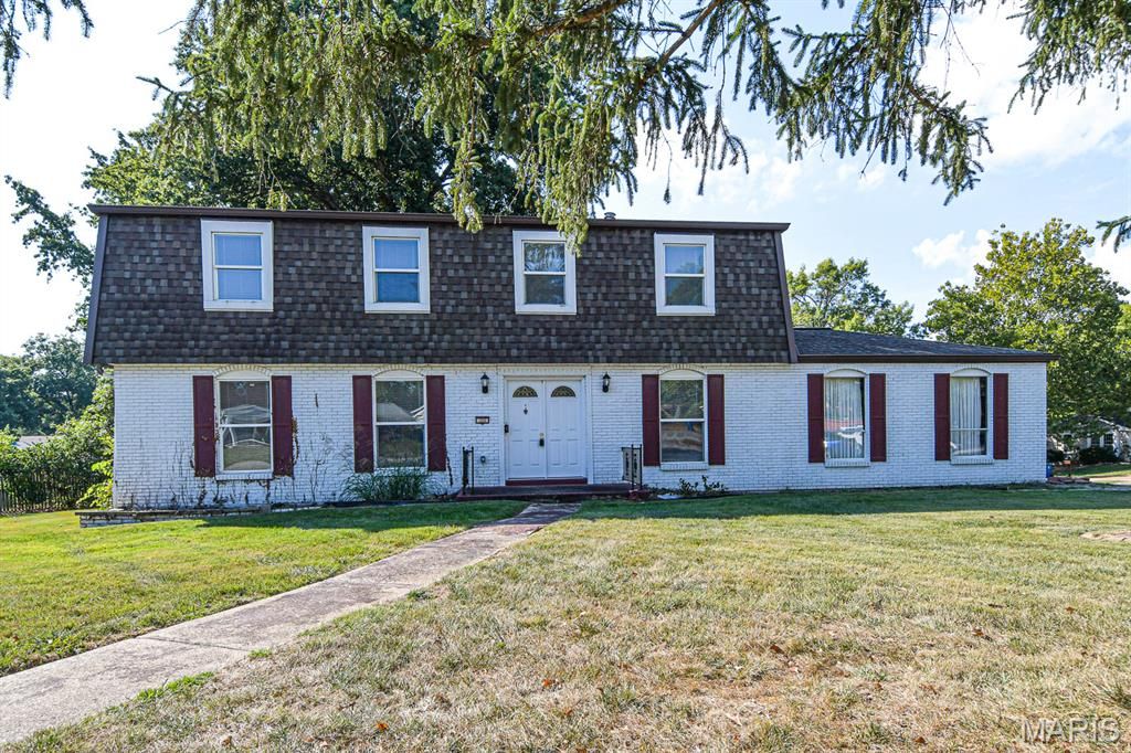 Photo of 306 Bright Meadows Dr, St Louis, MO 63011 (MLS # 26020196)