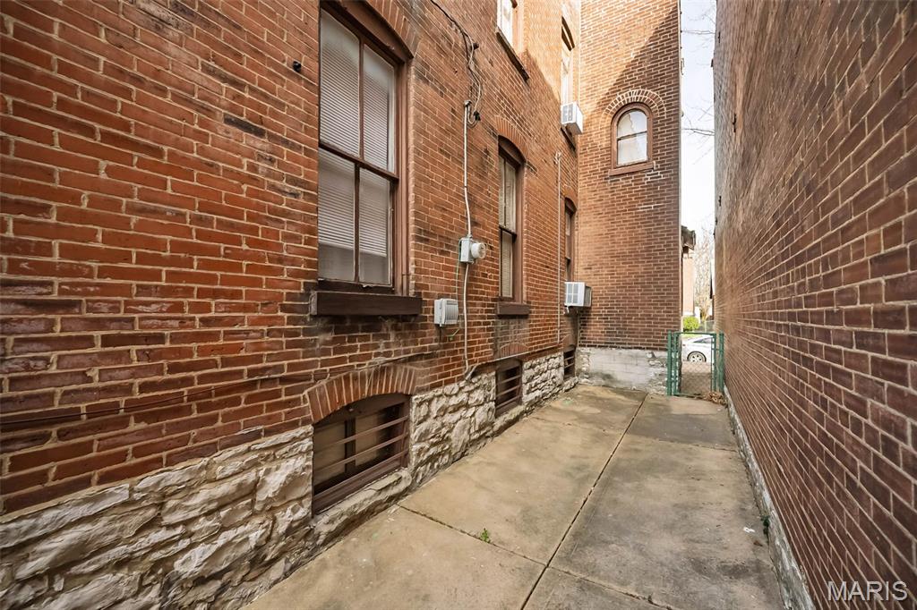 St Louis Commons Add - Residential