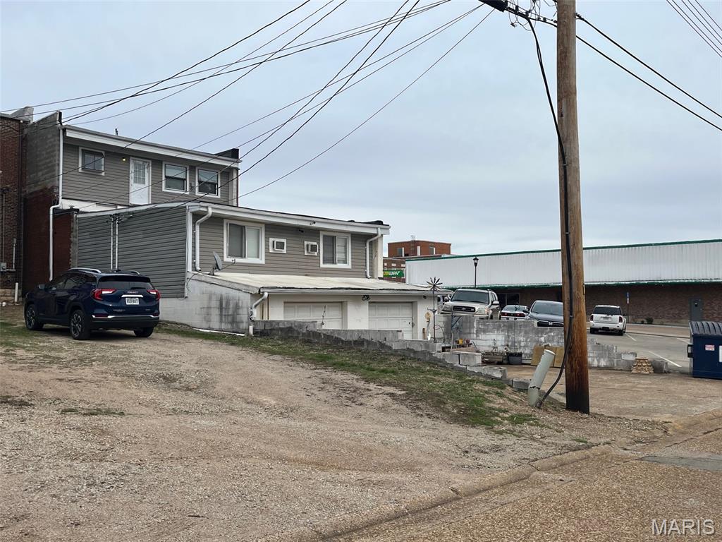 Town/Flat River - Commercial Sale