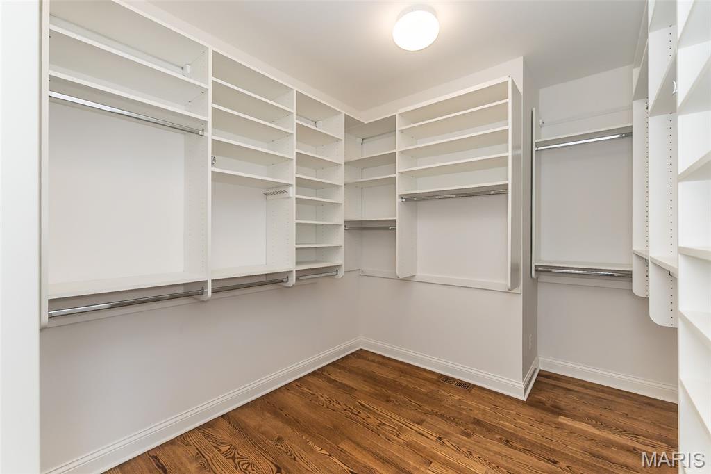 Meadowbrook Country Club Estates - Residential