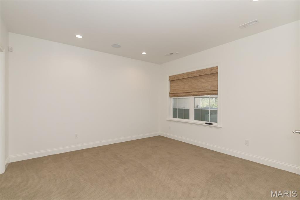 Meadowbrook Country Club Estates - Residential