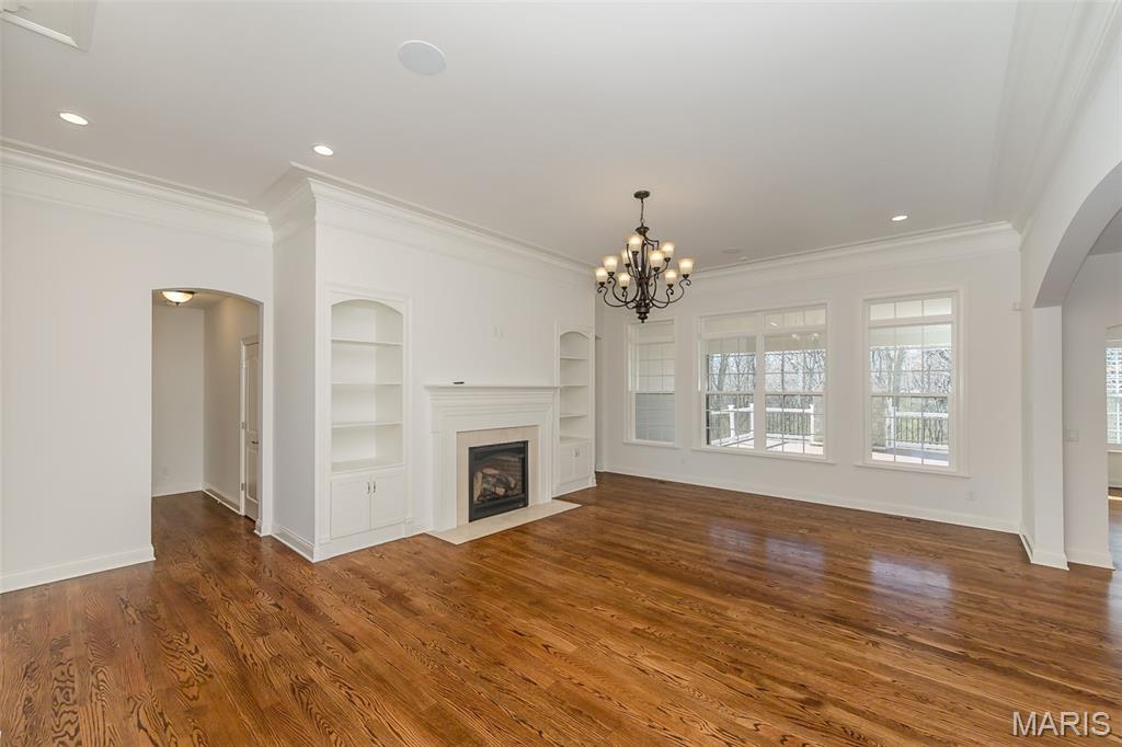 Meadowbrook Country Club Estates - Residential