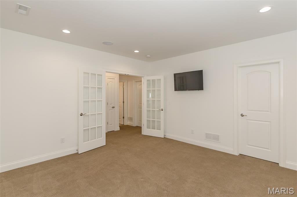 Meadowbrook Country Club Estates - Residential