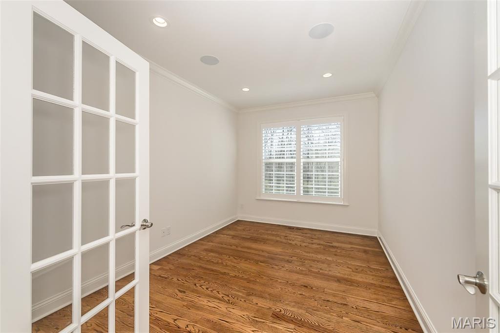 Meadowbrook Country Club Estates - Residential