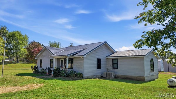 305 WOOLSEY ST, MOUNTAIN VIEW, MO 65548 - Image 403f4fb846bc4e8a17825003ca857251/2070791105
