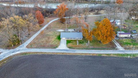 236 Gallinipper Road Hardin IL 62047