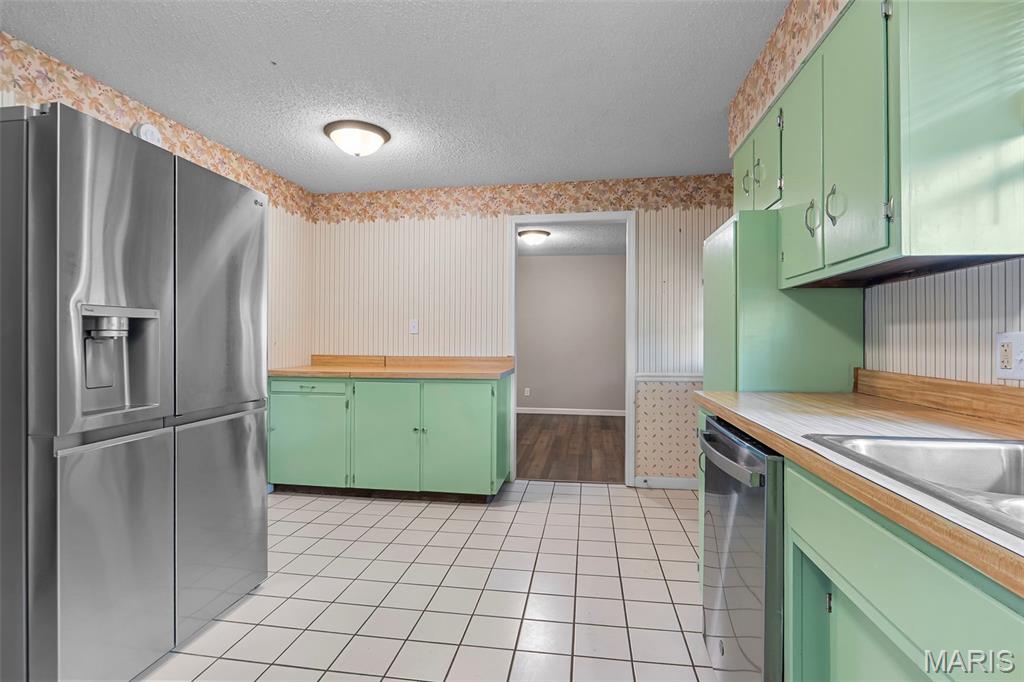 Woodland Hills Estate - Residential