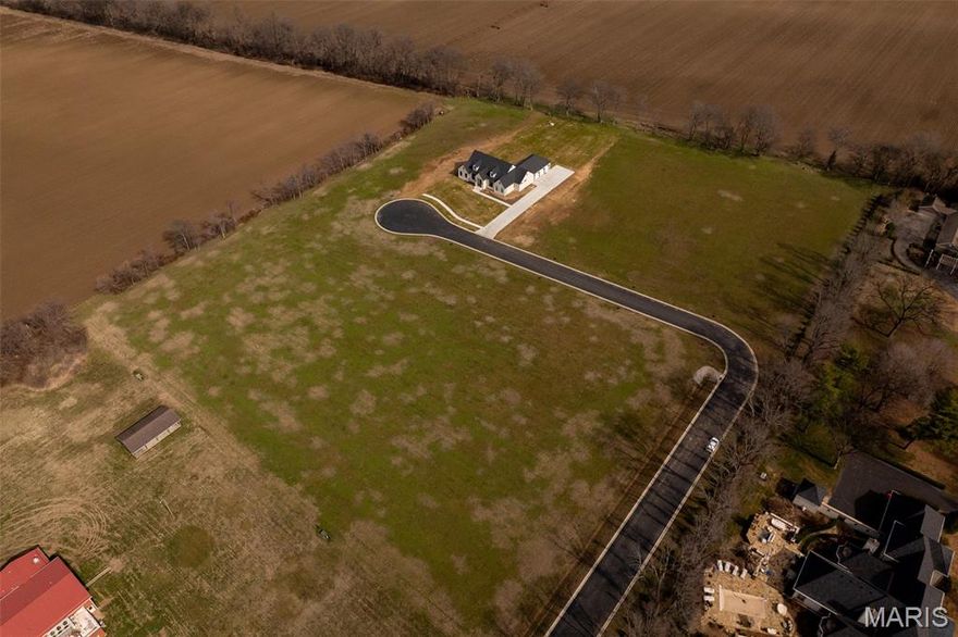 Greenfield North will be a gated, fenced cul-de-sac community located inside the city limits of Sikeston, just off Highway 61. You'll experience the convenience of town combined with the calm of a quiet neighborhood. Enjoy a private, secure location for your custom home. The covenants and restrictions were designed to help preserve property values and maintain safe, high-quality, and comfortable community for property owners. Additional Rooms: In Platted Subdv.