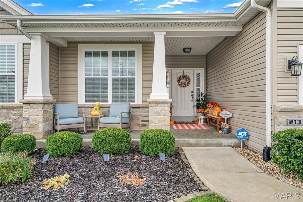 Photo of 213 Wyndemere Lane, Lake Saint Louis, MO 63367 (MLS # 25077467)