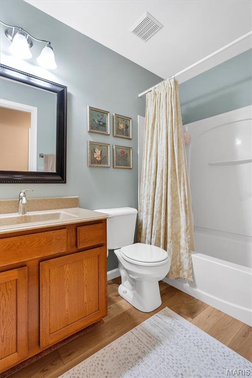 Pearson Pointe Villa - Residential