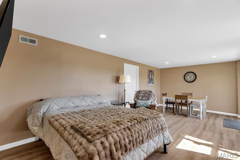 Pearson Pointe Villa - Residential