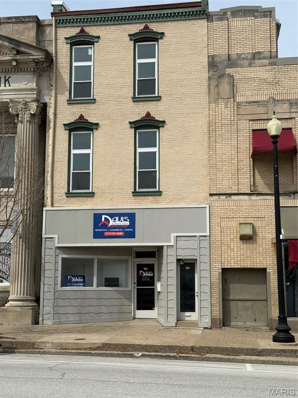 Photo of 210 Broadway, Hannibal, MO 63401 (MLS # 26013809)