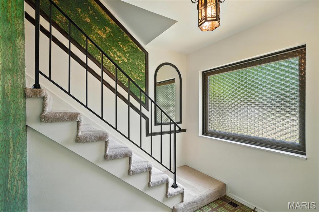 354 Chapel Ridge Drive