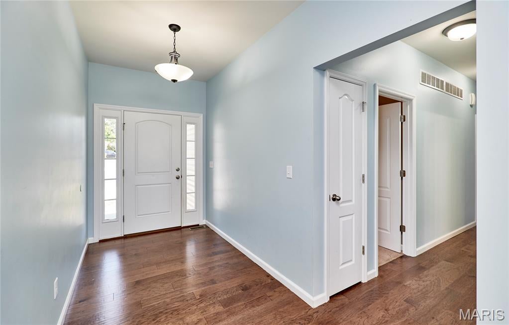Photo of 571 Newcastle Drive, Troy, MO 63379 (MLS # 26056618)