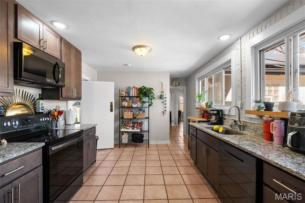 Reas Brow Sec 4 - Residential