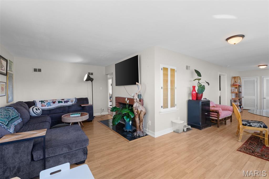 Reas Brow Sec 4 - Residential