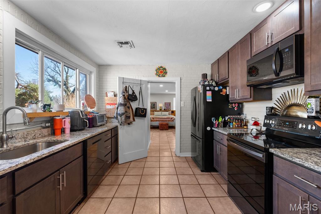 Reas Brow Sec 4 - Residential